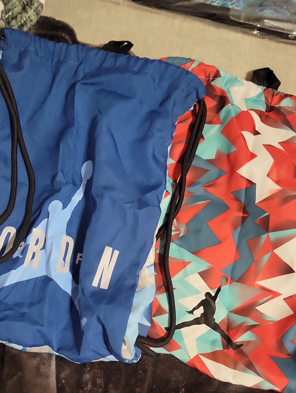 Set Of 2 Jordan Drawstring Bags